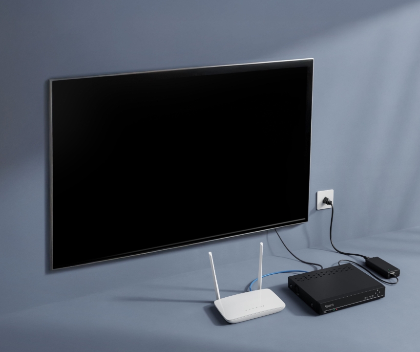 Schritt 1: Reolink NVR mit Router und Monitor verbinden
